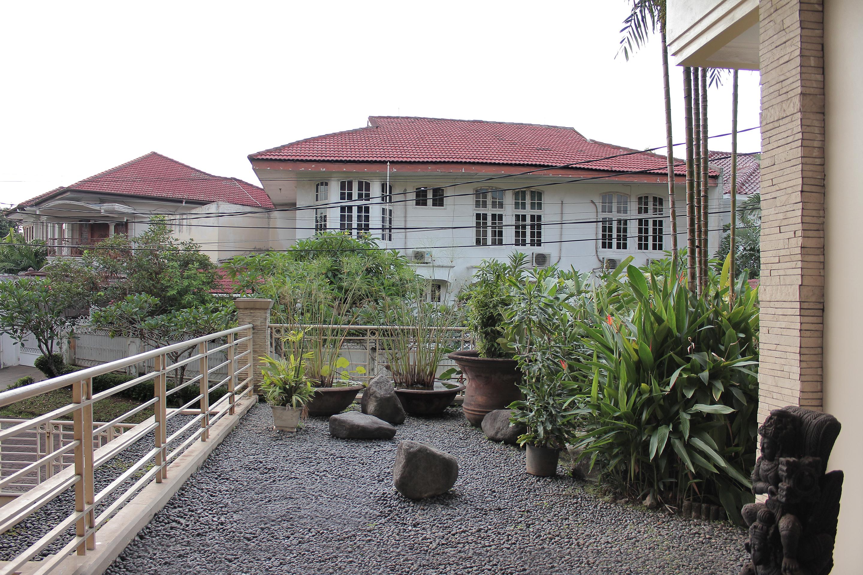 OYO 123 Puri Lotus Near Siloam Hospitals TB Simatupang Hotel Jakarta Exterior foto