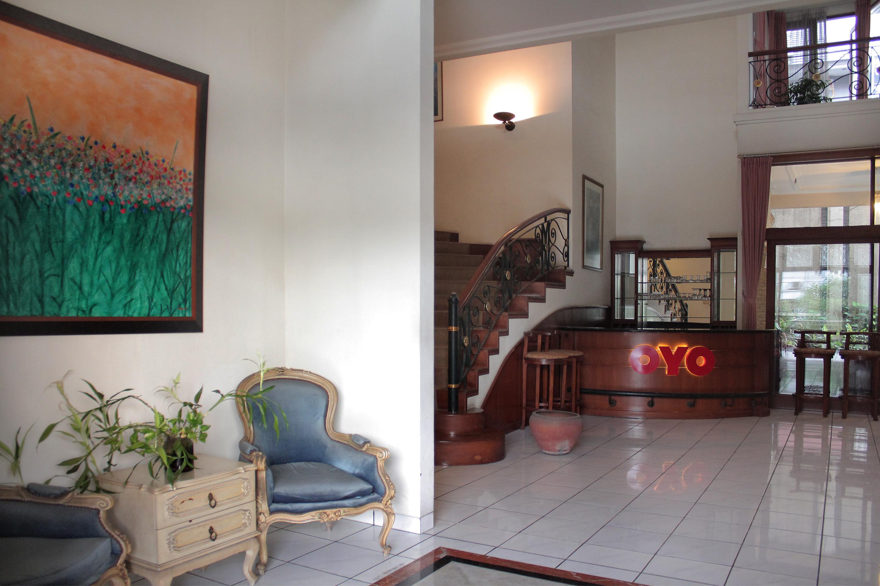 OYO 123 Puri Lotus Near Siloam Hospitals TB Simatupang Hotel Jakarta Exterior foto