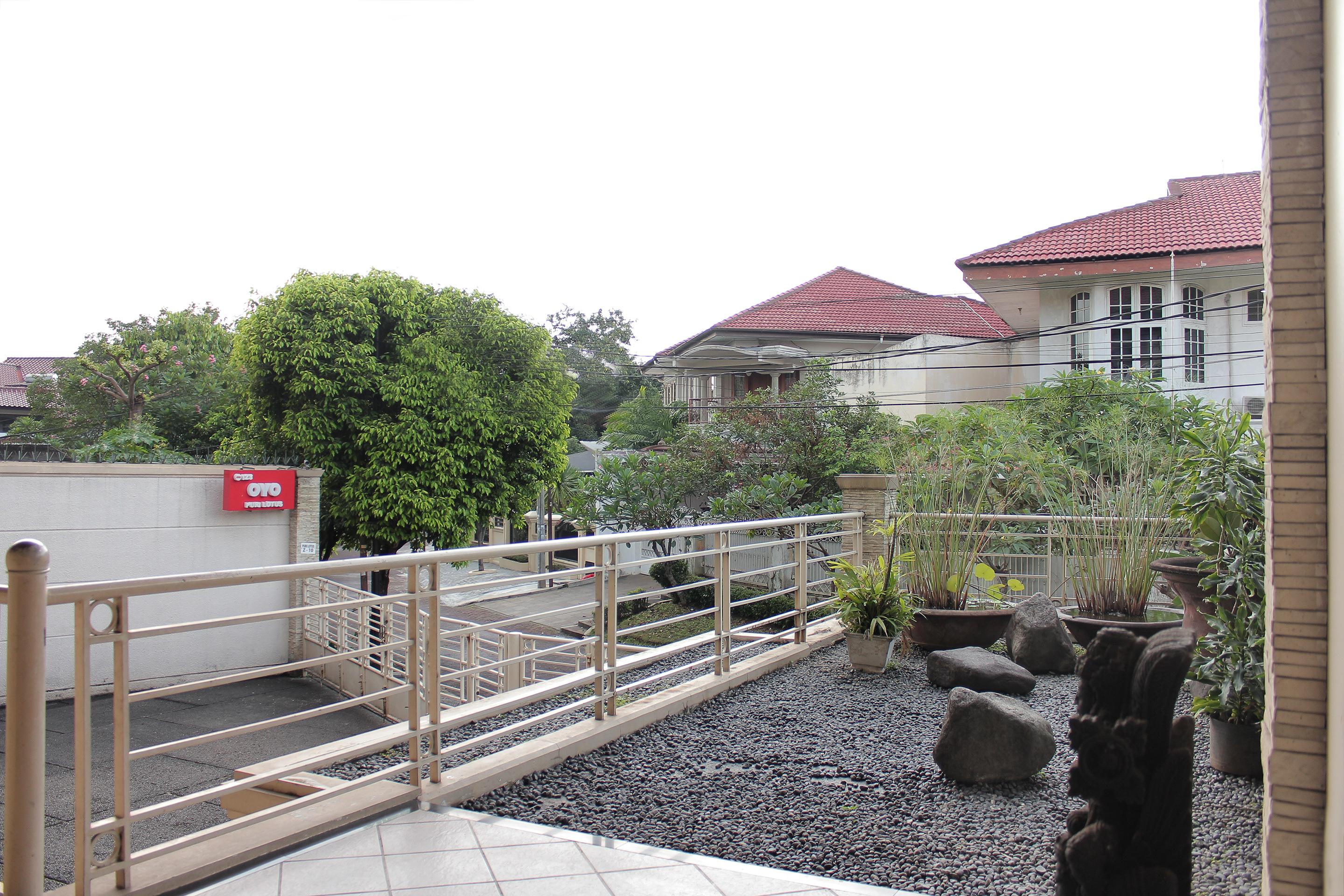 OYO 123 Puri Lotus Near Siloam Hospitals TB Simatupang Hotel Jakarta Exterior foto