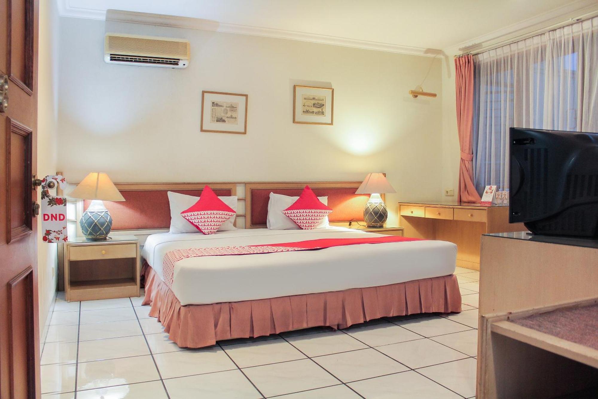 OYO 123 Puri Lotus Near Siloam Hospitals TB Simatupang Hotel Jakarta Exterior foto
